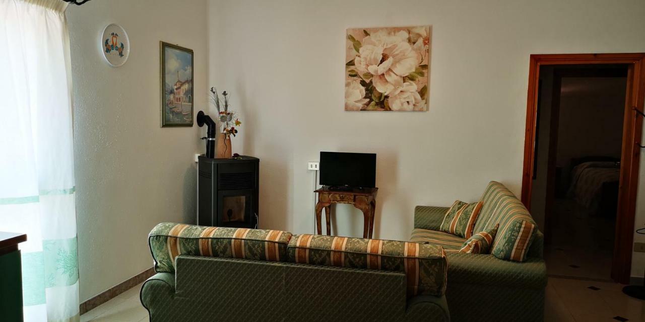 Casa Vacanza Giulia Budoni Exterior foto